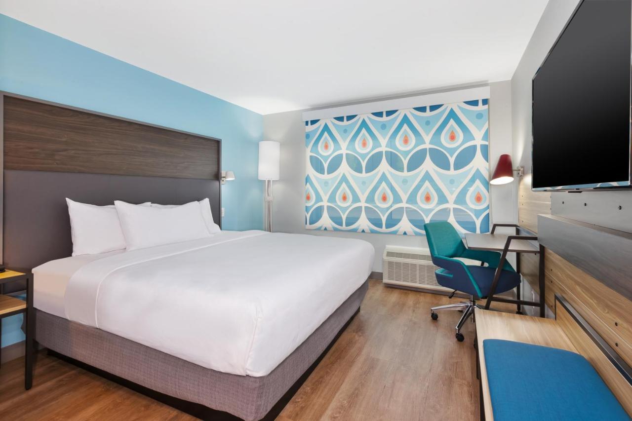 Tru By Hilton Comstock Park Grand Rapids, Mi Hotel Екстериор снимка