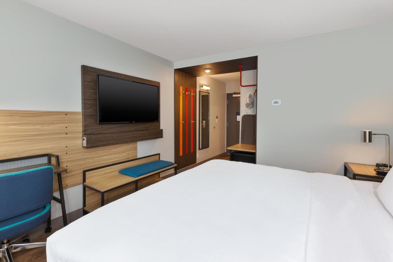 Tru By Hilton Comstock Park Grand Rapids, Mi Hotel Екстериор снимка