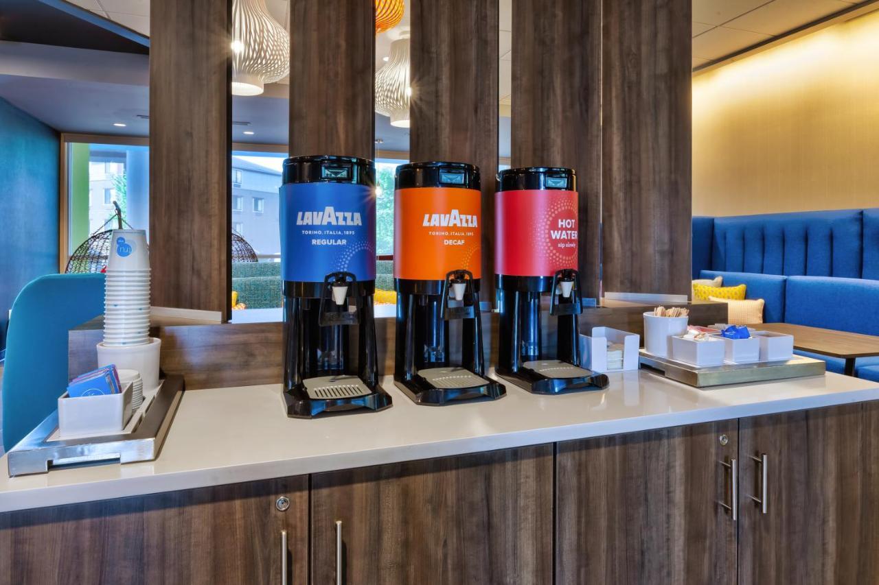 Tru By Hilton Comstock Park Grand Rapids, Mi Hotel Екстериор снимка
