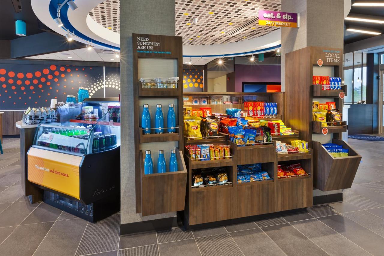 Tru By Hilton Comstock Park Grand Rapids, Mi Hotel Екстериор снимка